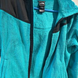 Teal women’s north face